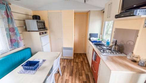 Eau De Vie North, Exclusive Carp Fishing Holiday in France, Open Plan Kitchen Area