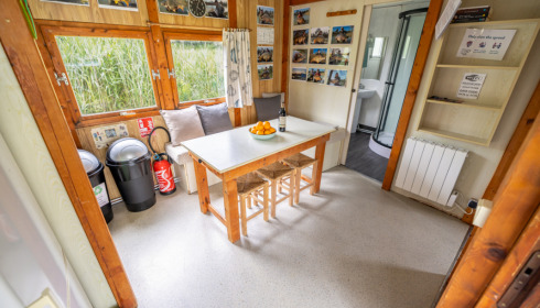Golden Carp Lake, Big Carp Fishing France with a Social Lodge, accommodation photo 12