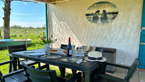 Heart Lake, Exclusive Carp Fishing France with Accommodation, Outdoor Dining Area