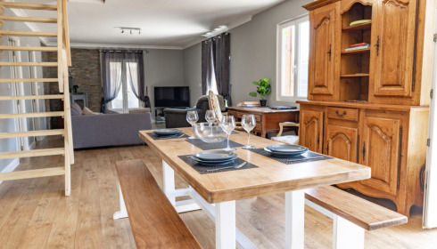 Mystique, Carp Fishing France with Accommodation, Dining Area