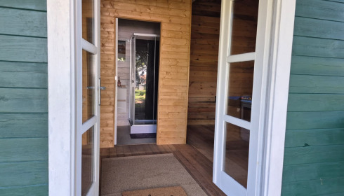 Villefond, Carp fishing in France, Angler's facilities cabin