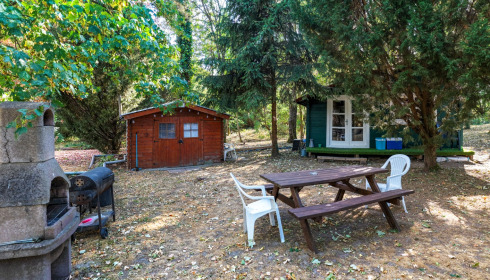 Villefond, Carp fishing in France, BBQ area and outdoor seating