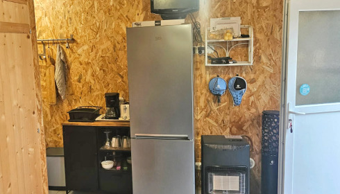 Duquesne, Carp Lake in Northern France, Lakeside Lodge - please note that the coffee machine is no longer available