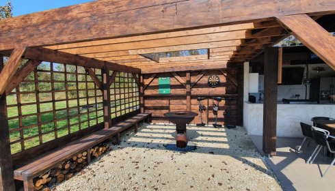 Golden Carp Lake, Big Carp Fishing France with a Social Lodge, facility photo 3