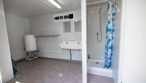 Lepinet South, Carp Fishing France, Shower & wash facilities
