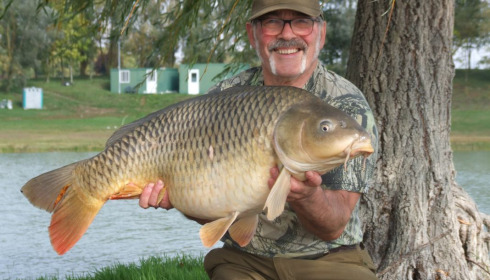 A 34 lb carp from Beaurepaire, Richard Sheppard, Oct 2020