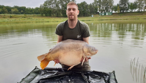A 51 lb 2 oz carp from Beaurepaire, Aaron Peters, Aug 2020
