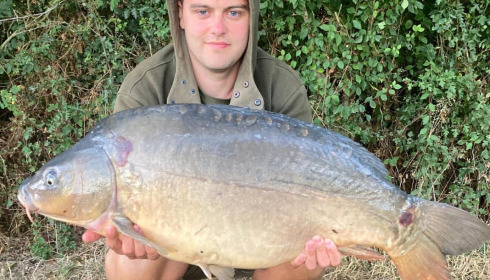 A 37 lb carp from Blue Lake, marc collins, Jul 2020