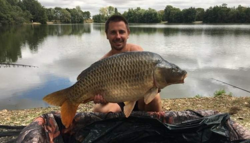 A 35 lb carp from Blue Lake, david, Aug 2020