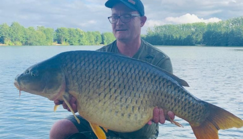 A 39 lb carp from Blue Lake, steven mitchel, Jul 2020