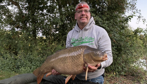 A 33 lb carp from Blue Lake, Alex Dale, Aug 2020