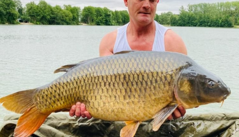 A carp from Blue Lake, steven mitchel, Jul 2020