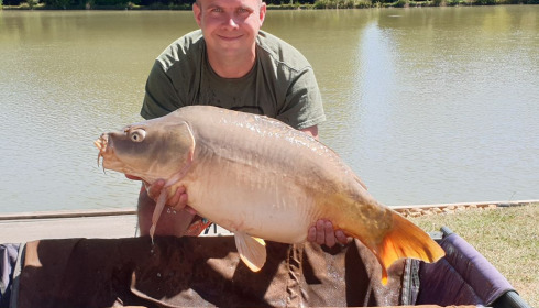 A 32 lb fish from Landes, Mirror, Aug 2020