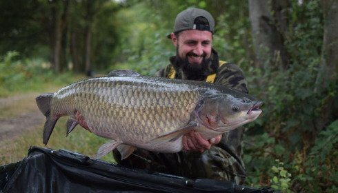 A 50 lb 4 oz carp from Laroussi, Nicholas  Lowe, Aug 2020