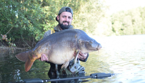 A 39 lb carp from Laroussi, Nicholas  Lowe, Aug 2020