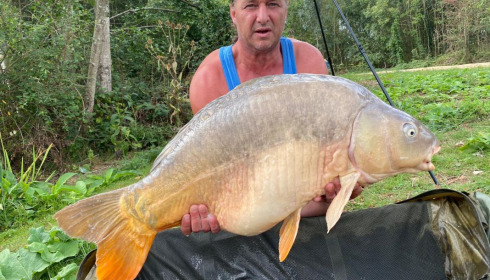 A 45 lb carp from Lepinet North, howard, Aug 2020