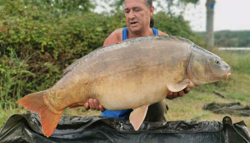 A 47 lb carp from Lepinet North, howard, Aug 2020