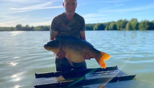 A 35 lb 10 oz carp from Lepinet South, david gardiner et keith leignton, Jul 2020