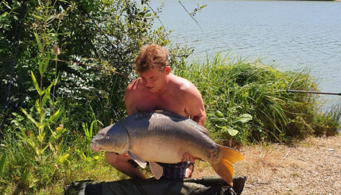 A 48 lb carp from Lepinet South, mr duperey, Jul 2020