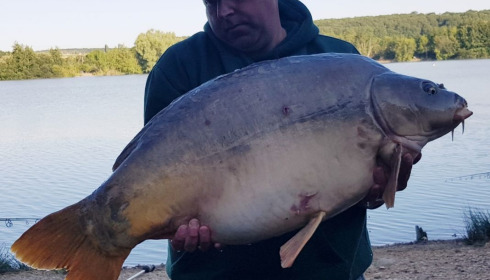 A 35 lb 8 oz carp from Lepinet South, glenn hook - lloyd goodman, Jul 2020