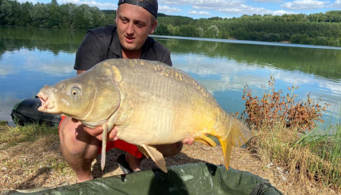 A 40 lb carp from Lepinet South, davey, Jul 2020