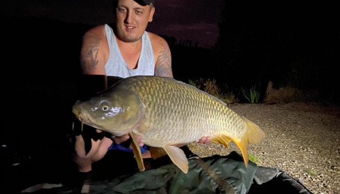 A 32 lb carp from Lepinet South, davey, Jul 2020