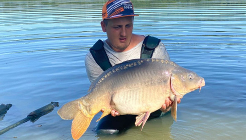 A 38 lb carp from Lepinet South, davey, Jul 2020
