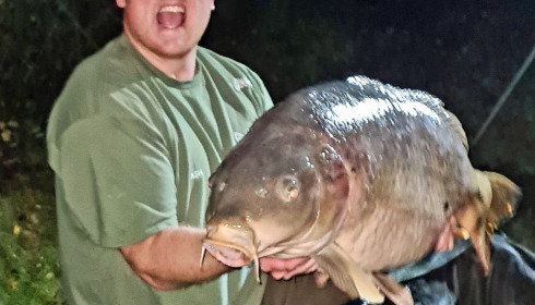 A 52 lb 2 oz carp from Villefond, Ashley Mitchell, Oct 2020