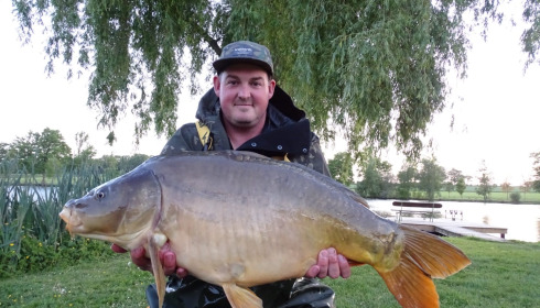 A 20 lb carp from Mystique, Gareth D, May 2025