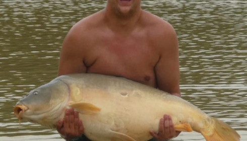 A 62 lb 4 oz carp from Maniere, 3rd PB, Aug 2026