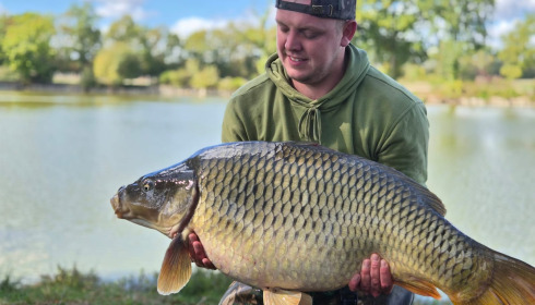 A 44 lb carp from Carrouge, Sep 2026