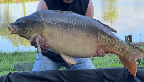 A 43 lb 4 oz fish from Carrouge, Sep 2025