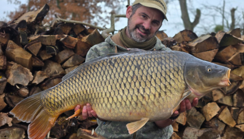 A 41 lb 8 oz carp from Carrouge, Romain, Dec 2025