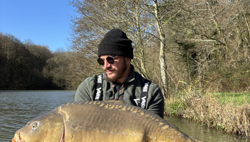 A 44 lb carp from Carp House, 44lb mirror, Mar 2026