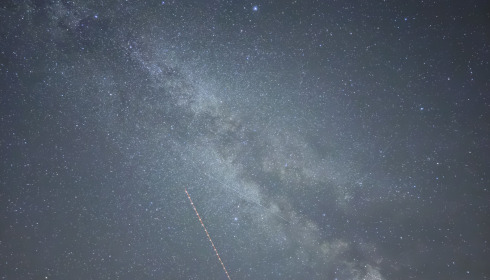 A carp from Carp House, 30 second long exposure above the lake it’s that dark you can see the Milky Way.. amazing, Aug 2026
