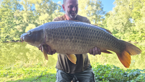 A 48 lb 12 oz carp from Zentelles, Sep 2026