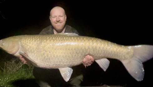 A 58 lb carp from Zentelles, Long grass carp, Apr 2026