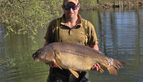 A 40 lb carp from Old Oaks, Apr 2026