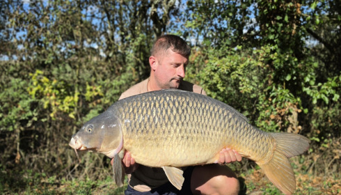 A 46 lb 2 oz carp from Villefond, Sep 2026