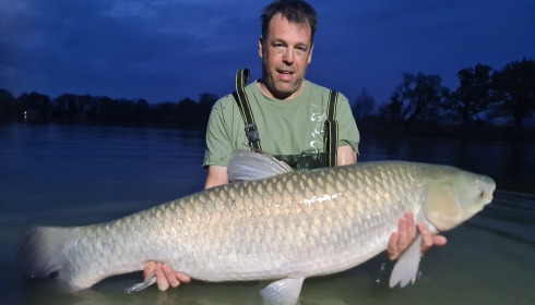 A 53 lb 8 oz carp from Jonchery, Grass caro, Apr 2026