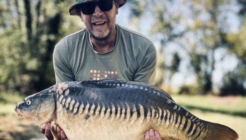 A 33 lb 14 oz carp from Jonchery, 34lb, Apr 2026
