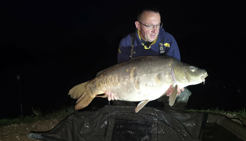A 42 lb carp from Jonchery, Mirror, Apr 2026