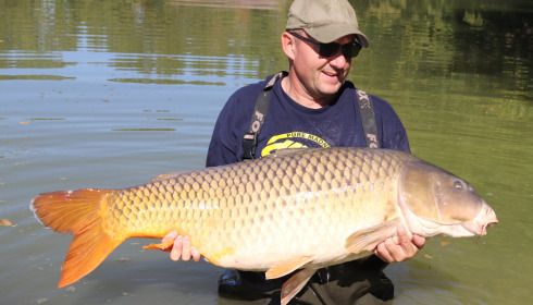 A 55 lb 10 oz carp from Jonchery, Sep 2026