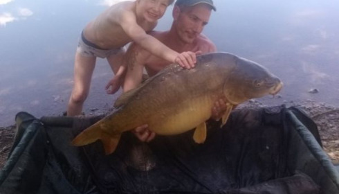 A 41 lb 9 oz carp from Blue Lake, floreau, May 2020