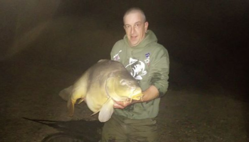 A 39 lb 2 oz carp from Blue Lake, Daz Blades, Mar 2020