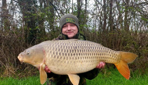 A 28 lb carp from Blue Lake, Danny Tofton, Mar 2020