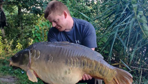 A 42 lb carp from Brocard Large, Jul 2020