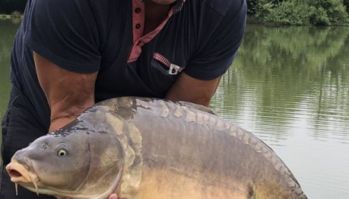 A 44 lb carp from Landes, Lake owner Tony, May 2020