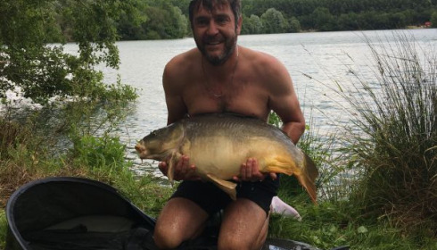 A 28 lb 6 oz carp from Lepinet North, toutoun, Jul 2020