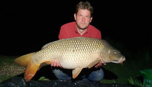 A 40 lb carp from Lepinet North, Apr 2020